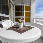 Seaview Friendly 6 *