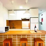 Seaview Friendly 6 *